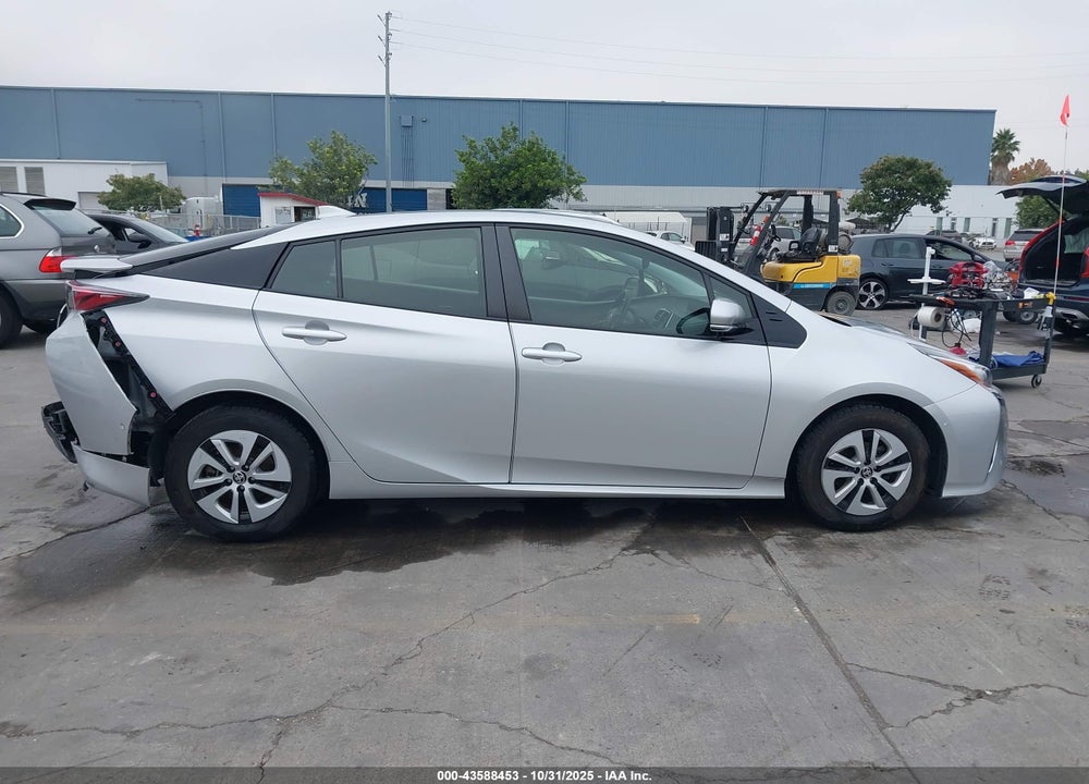 2018 TOYOTA PRIUS TWO VIN: JTDKBRFU3J3062686