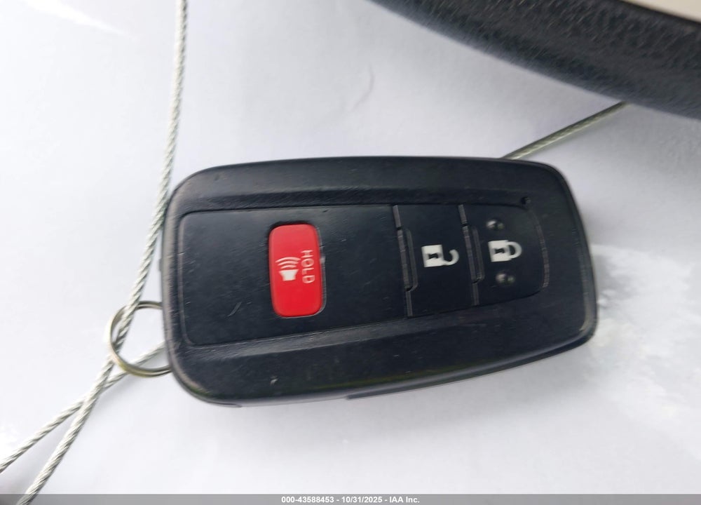 2018 TOYOTA PRIUS TWO VIN: JTDKBRFU3J3062686