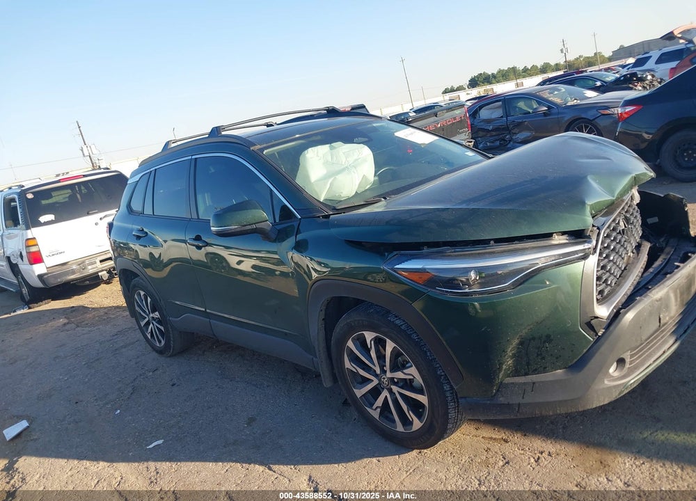 2024 TOYOTA COROLLA CROSS XLE VIN: 7MUDAABG2RV080013