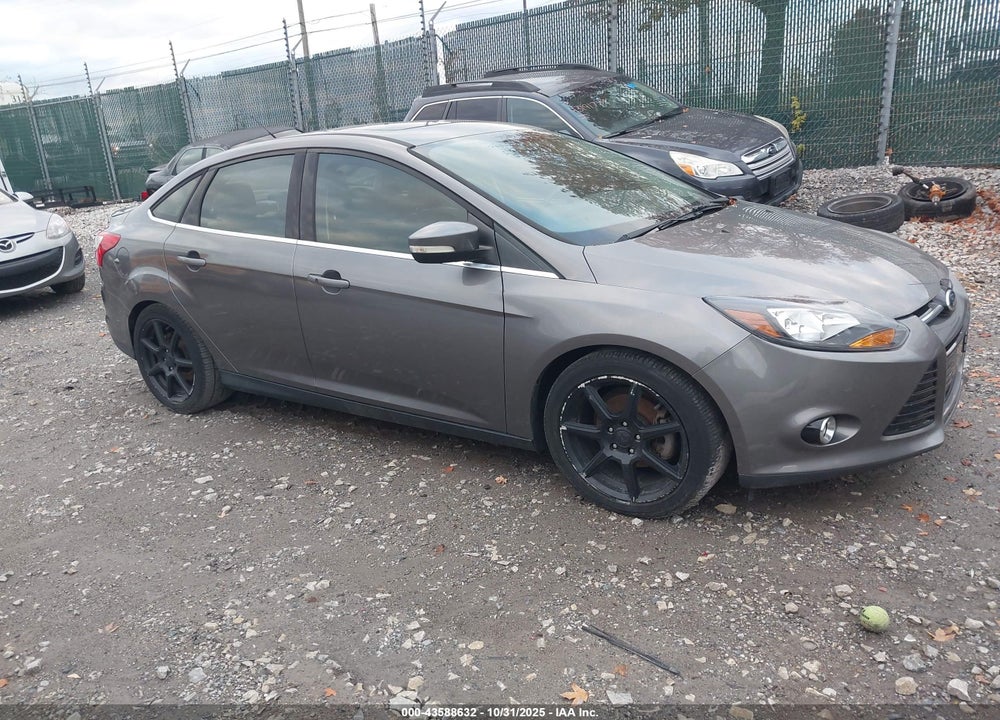 2014 FORD FOCUS TITANIUM VIN: 1FADP3J28EL338479