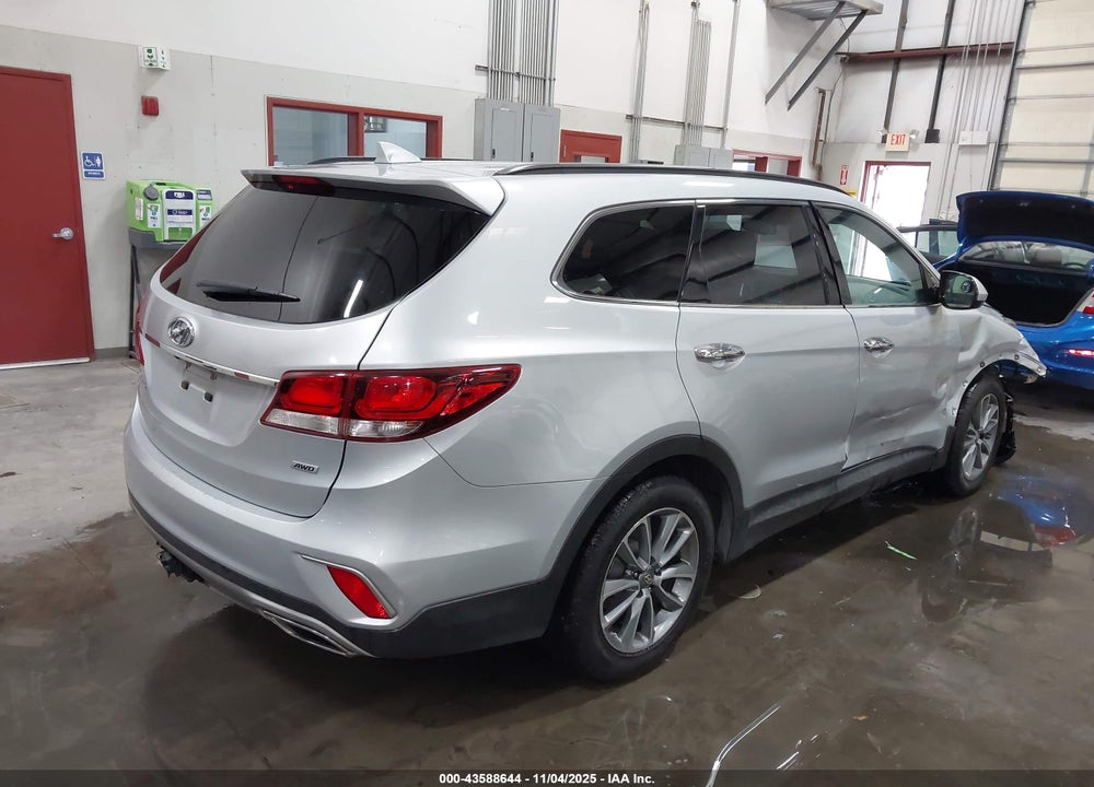 2017 HYUNDAI SANTA FE SE VIN: KM8SMDHF8HU212853