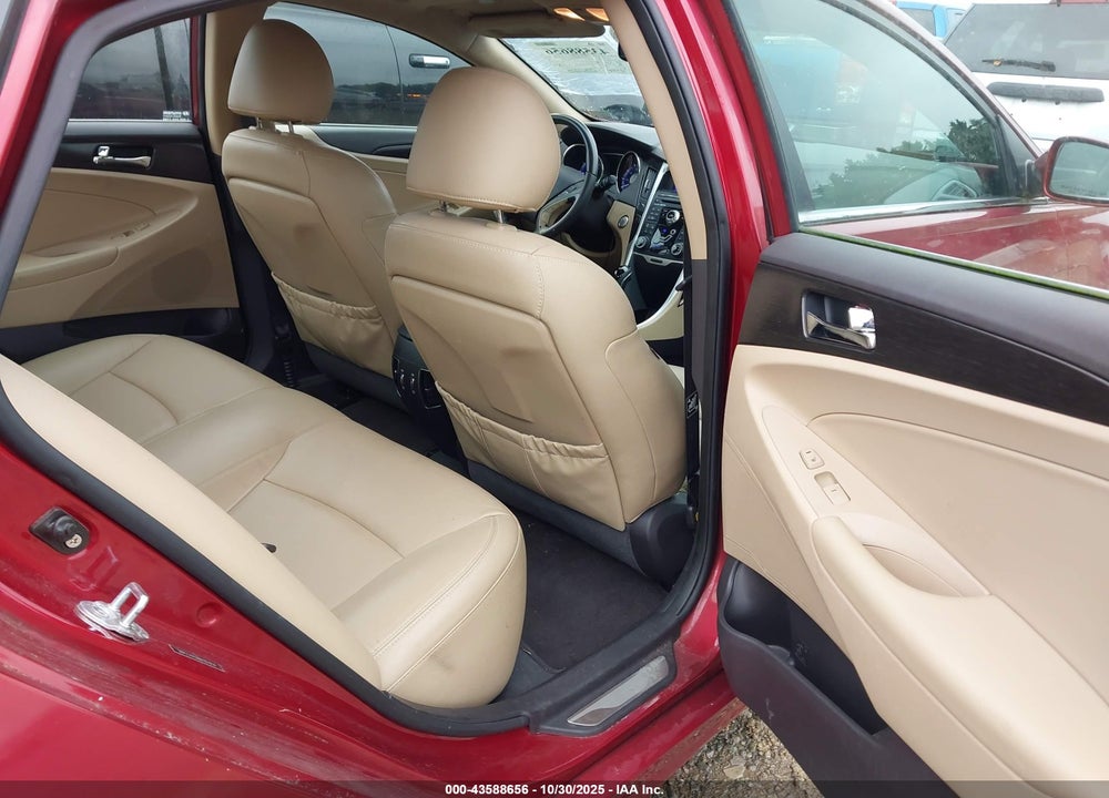 2011 HYUNDAI SONATA VIN: 5NPEC4AC6BH307854