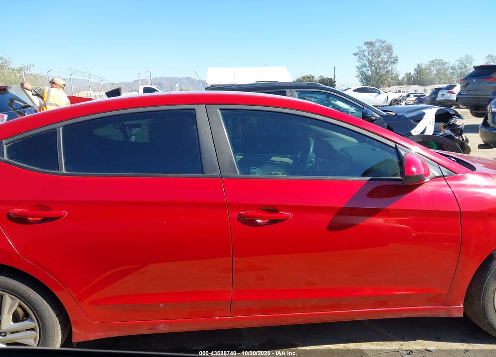2019 HYUNDAI ELANTRA VIN: KMHD84LF9KU782677