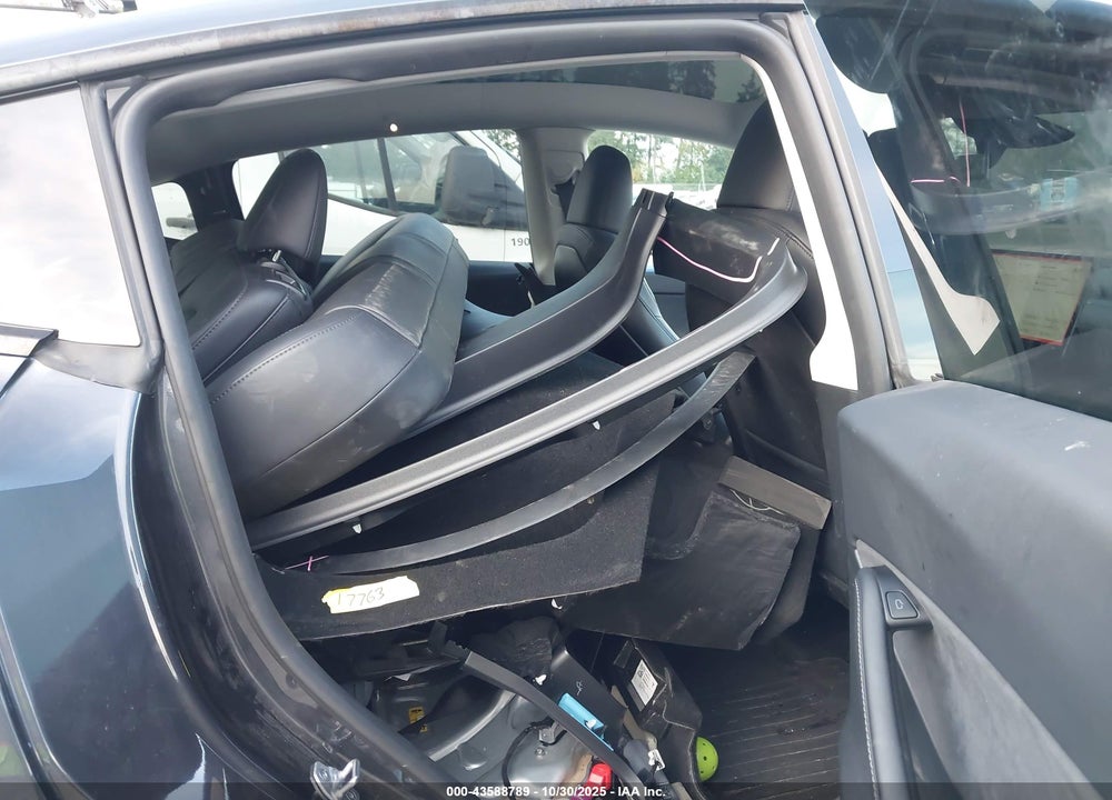 2024 TESLA MODEL Y LONG RANGE DUAL MOTOR ALL-WHEEL DRIVE/RWD VIN: 7SAYGDED7RF102852