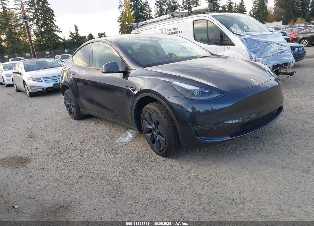 2024 TESLA MODEL Y LONG RANGE DUAL MOTOR ALL-WHEEL DRIVE/RWD VIN: 7SAYGDED7RF102852