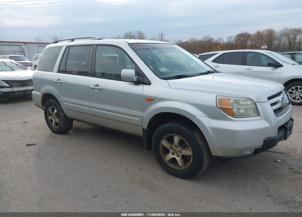 2007 HONDA PILOT EX VIN: 5FNYF184X7B002767