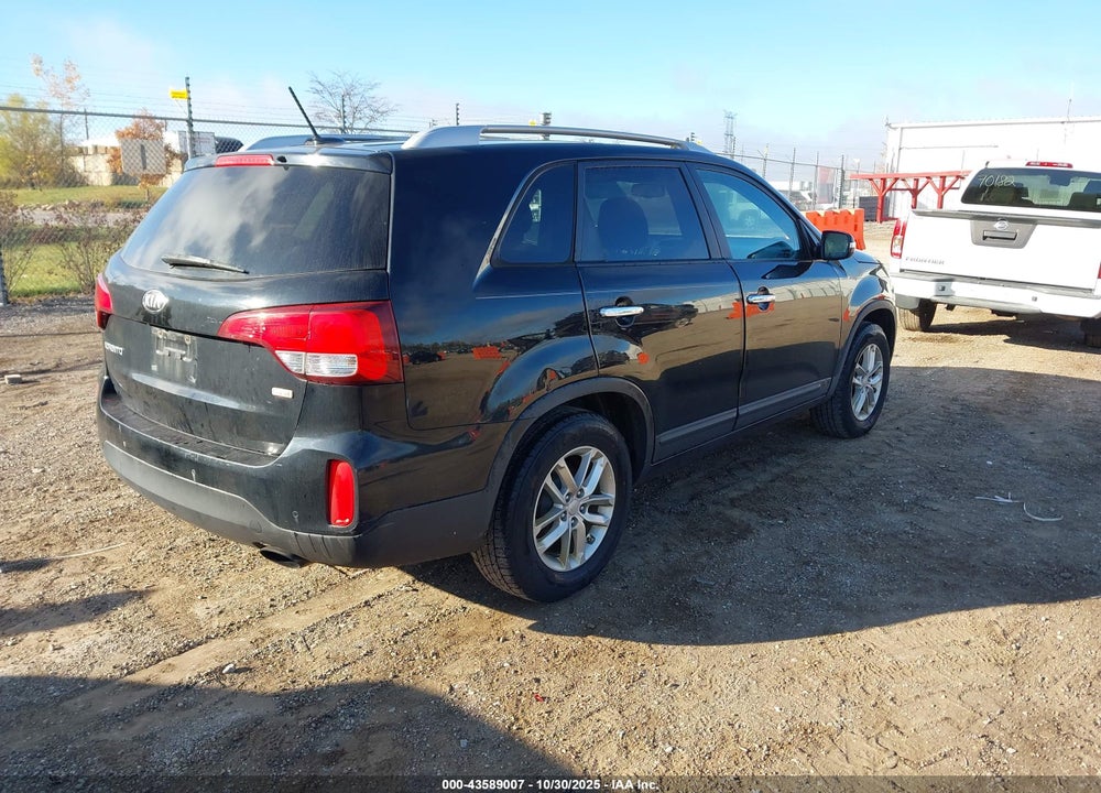 2014 KIA SORENTO LX VIN: 5XYKT3A68EG440781