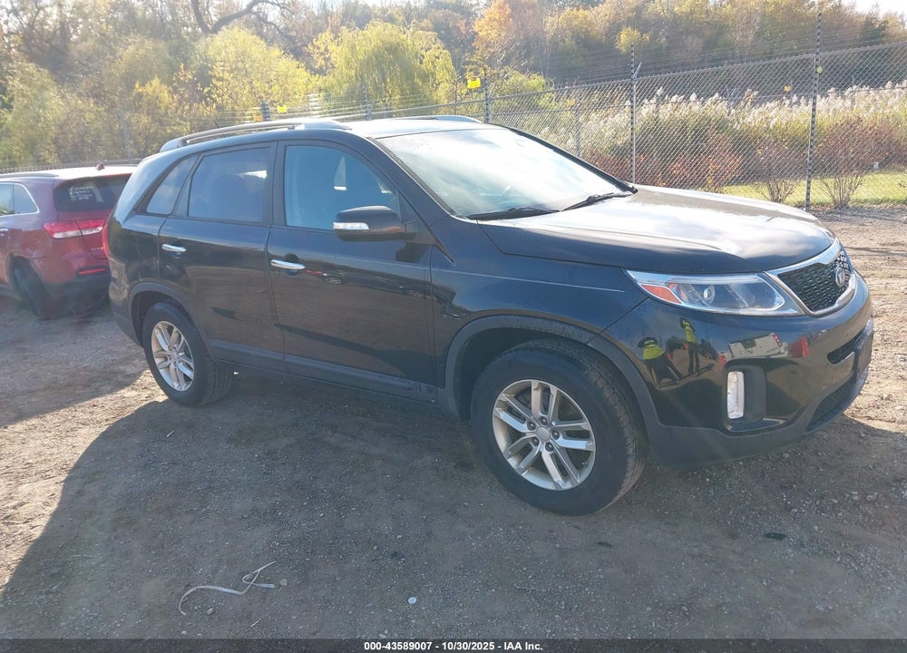 2014 KIA SORENTO LX VIN: 5XYKT3A68EG440781