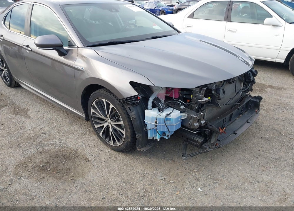 2020 TOYOTA CAMRY SE HYBRID VIN: 4T1J31AK7LU545705