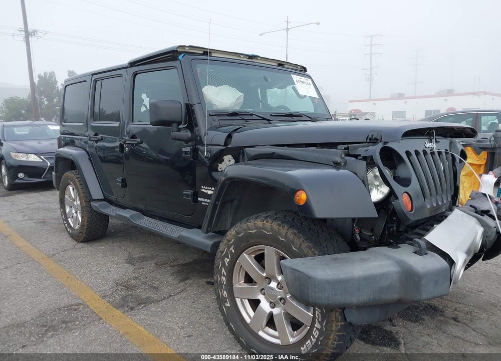2013 JEEP WRANGLER UNLIMITED SAHARA VIN: 1C4BJWEG1DL693518