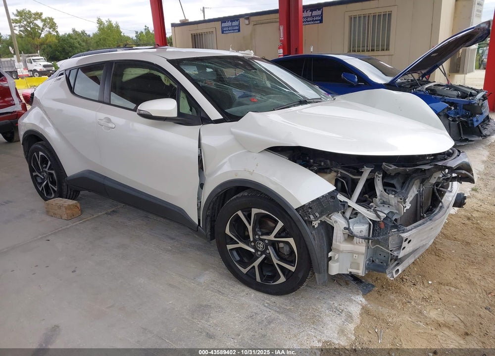 2018 TOYOTA C-HR XLE VIN: JTNKHMBX3J1003064