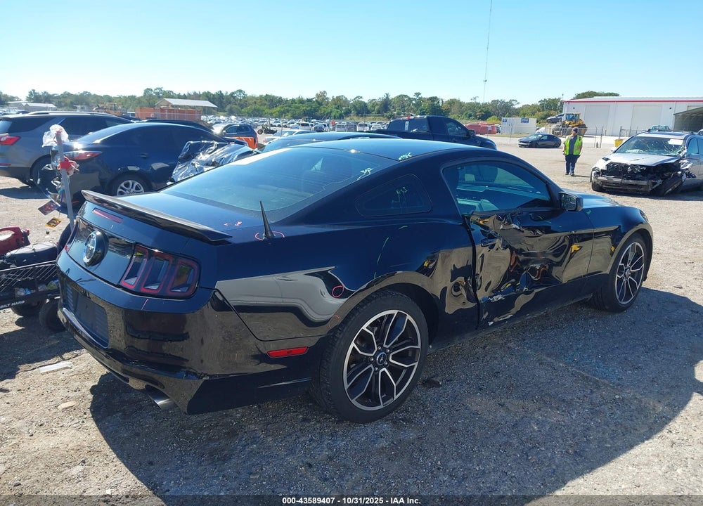 2014 FORD MUSTANG V6 VIN: 1ZVBP8AM3E5311319