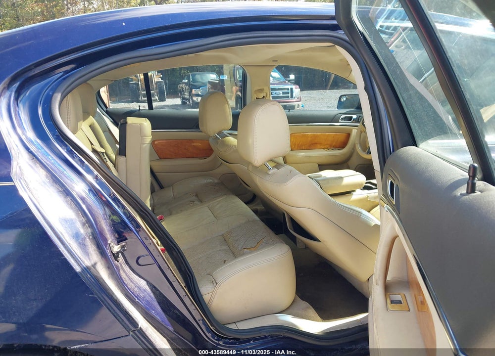 2011 LINCOLN MKS VIN: 1LNHL9DR4BG615275