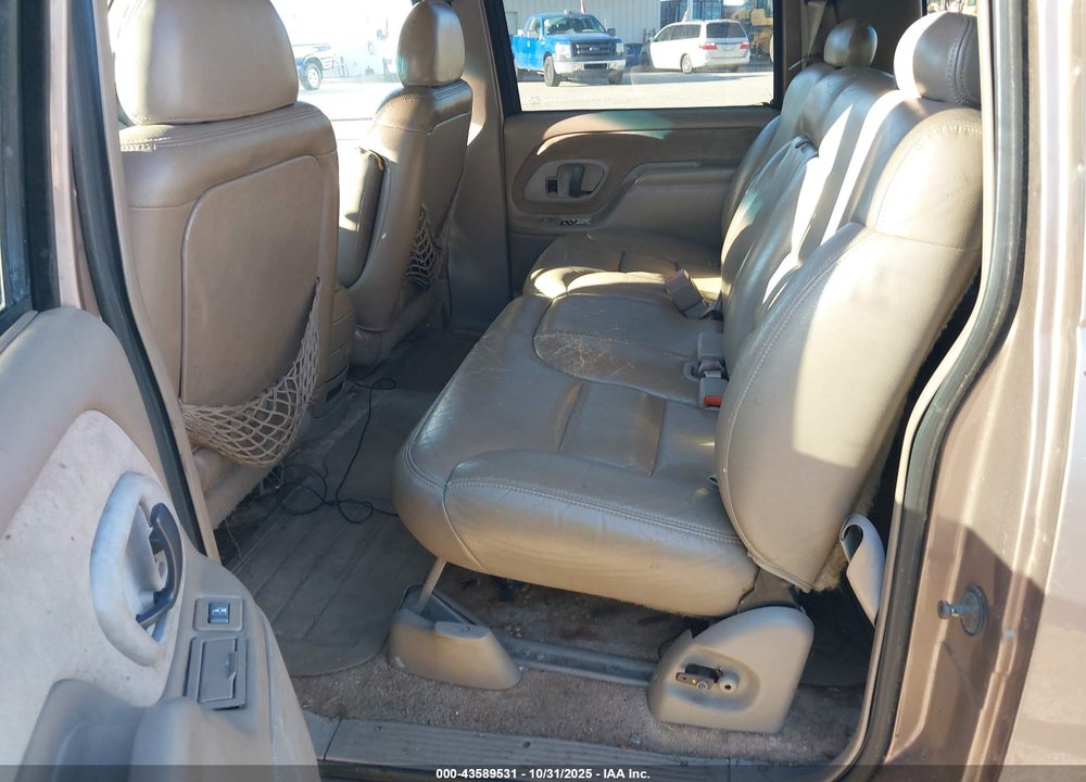 1996 CHEVROLET SUBURBAN C1500 VIN: 3GNEC16RXTG124003