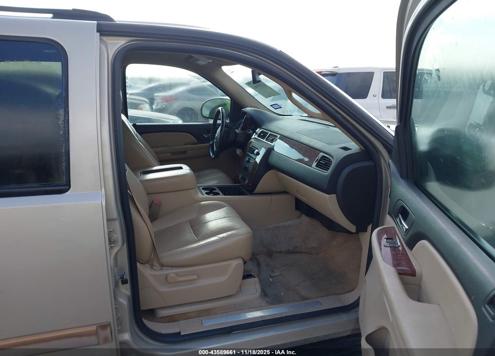 2007 CHEVROLET SUBURBAN 1500 LT VIN: 1GNFK16397J283067