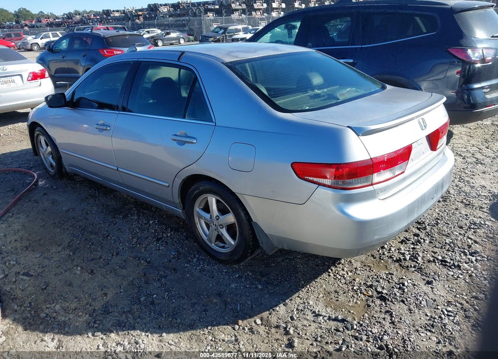 2003 HONDA ACCORD 2.4 EX VIN: JHMCM56743C062263