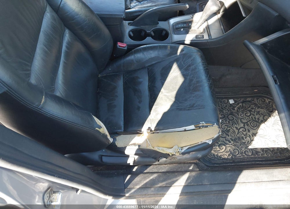 2003 HONDA ACCORD 2.4 EX VIN: JHMCM56743C062263