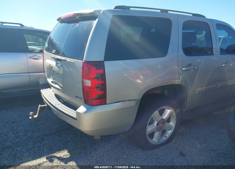 2007 CHEVROLET TAHOE LT VIN: 1GNFC13077R395097