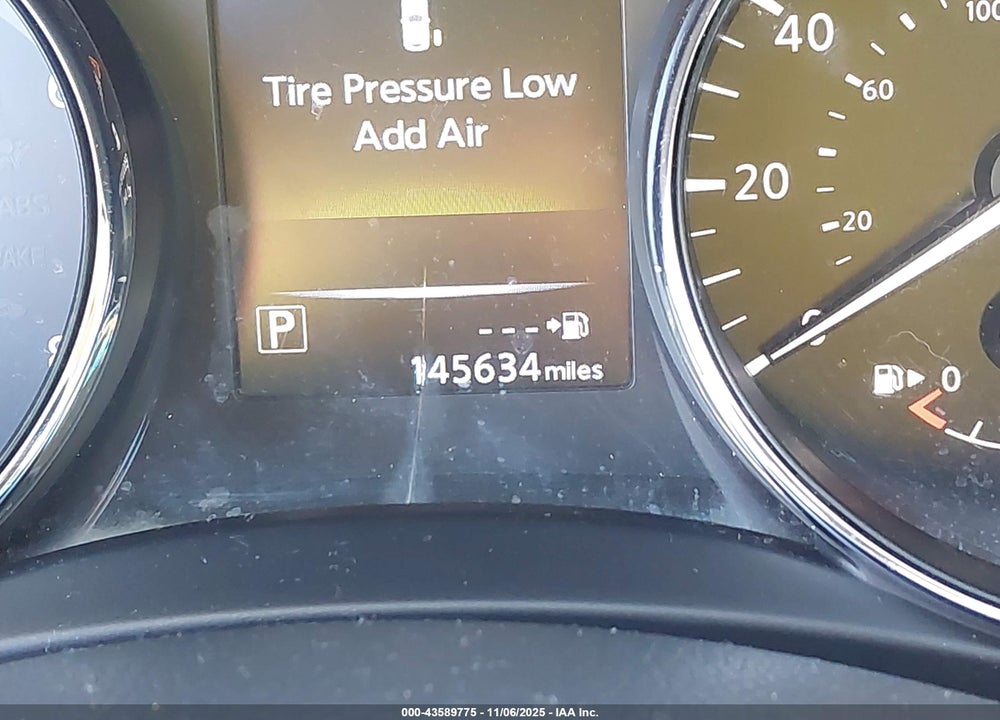 2017 NISSAN ROGUE S VIN: 5N1AT2MV3HC734182