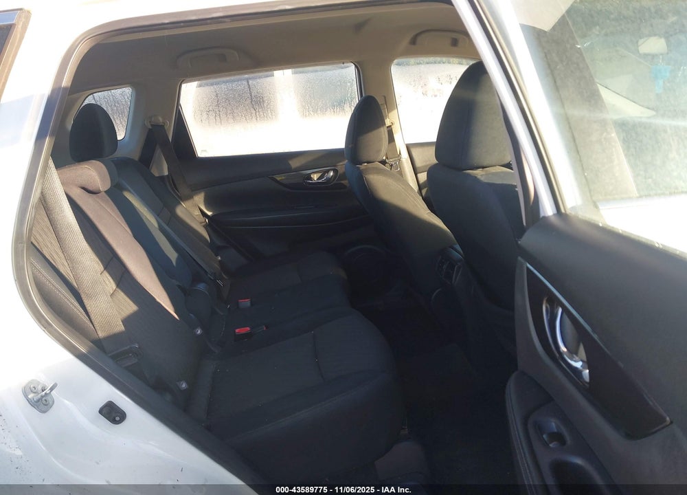2017 NISSAN ROGUE S VIN: 5N1AT2MV3HC734182