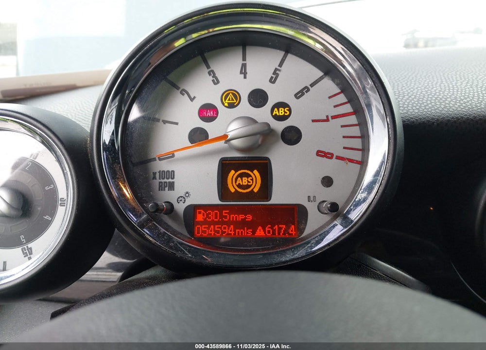 2010 MINI COOPER VIN: WMWMR3C59ATZ19038