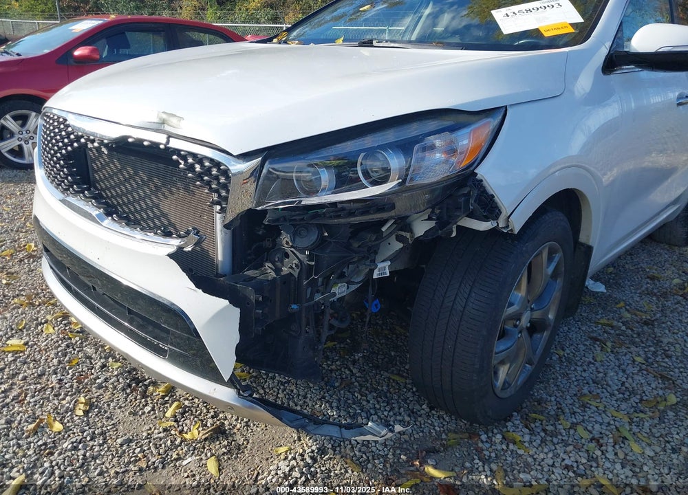 2016 KIA SORENTO 3.3L SX VIN: 5XYPK4A57GG112535