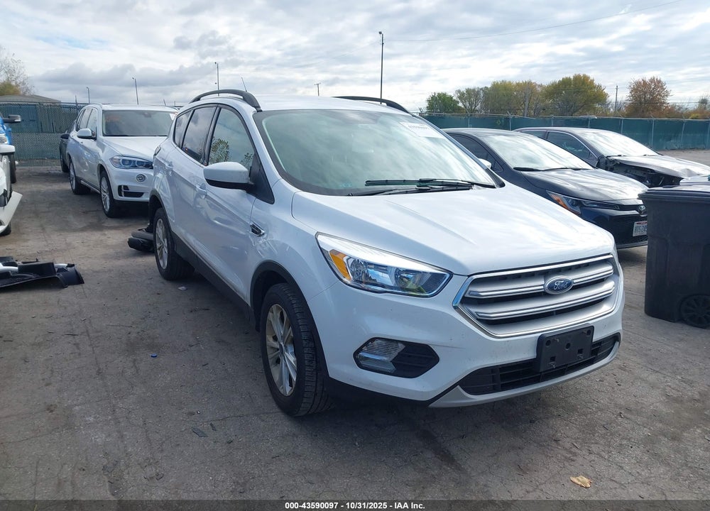 2018 FORD ESCAPE SE VIN: 1FMCU9GD5JUB83867