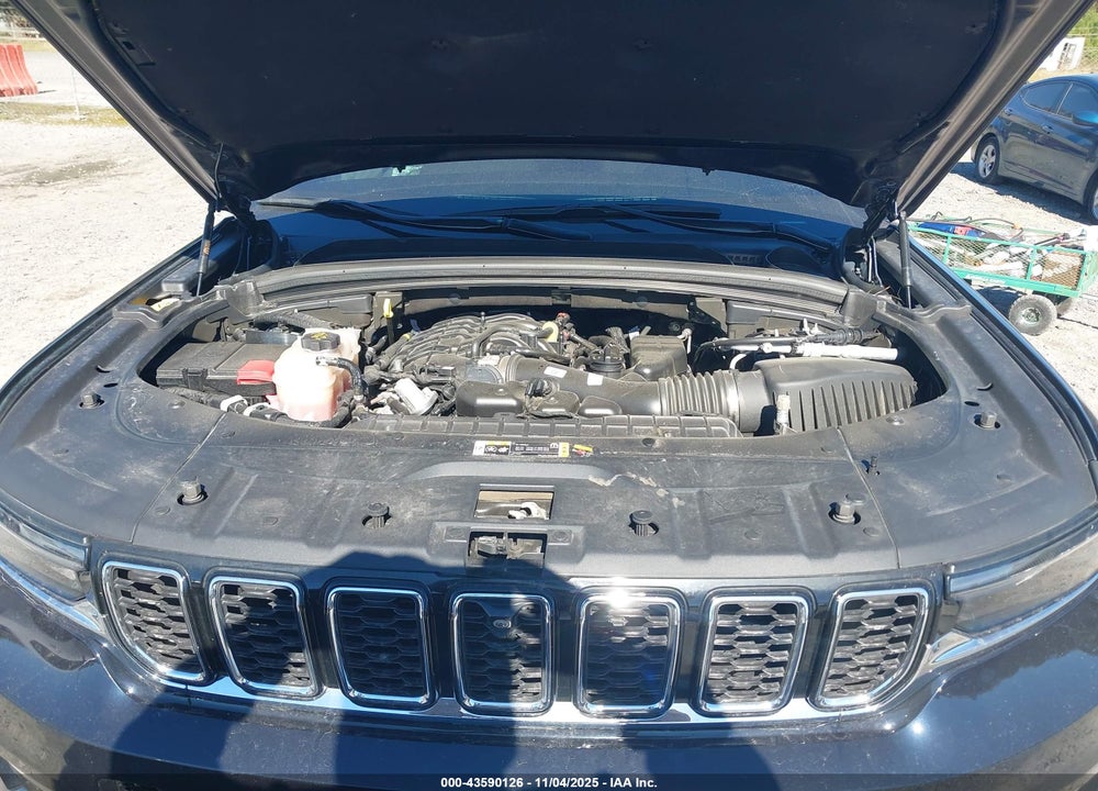 2023 JEEP GRAND CHEROKEE L LIMITED 4X2 VIN: 1C4RJJBG7P8835982