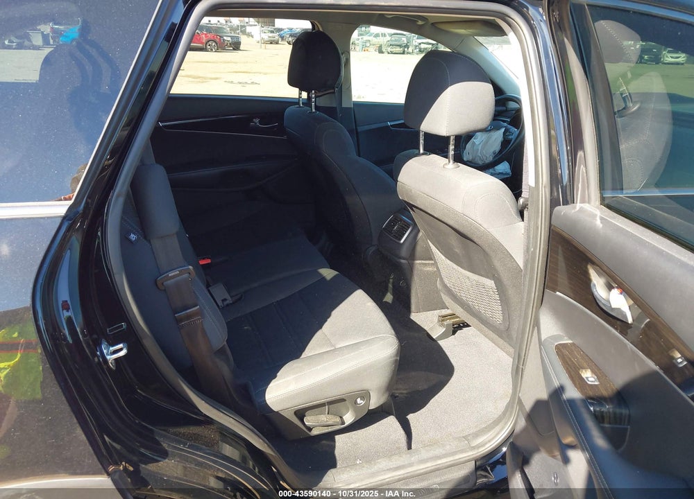 2020 KIA SORENTO 3.3L S VIN: 5XYPG4A51LG643693