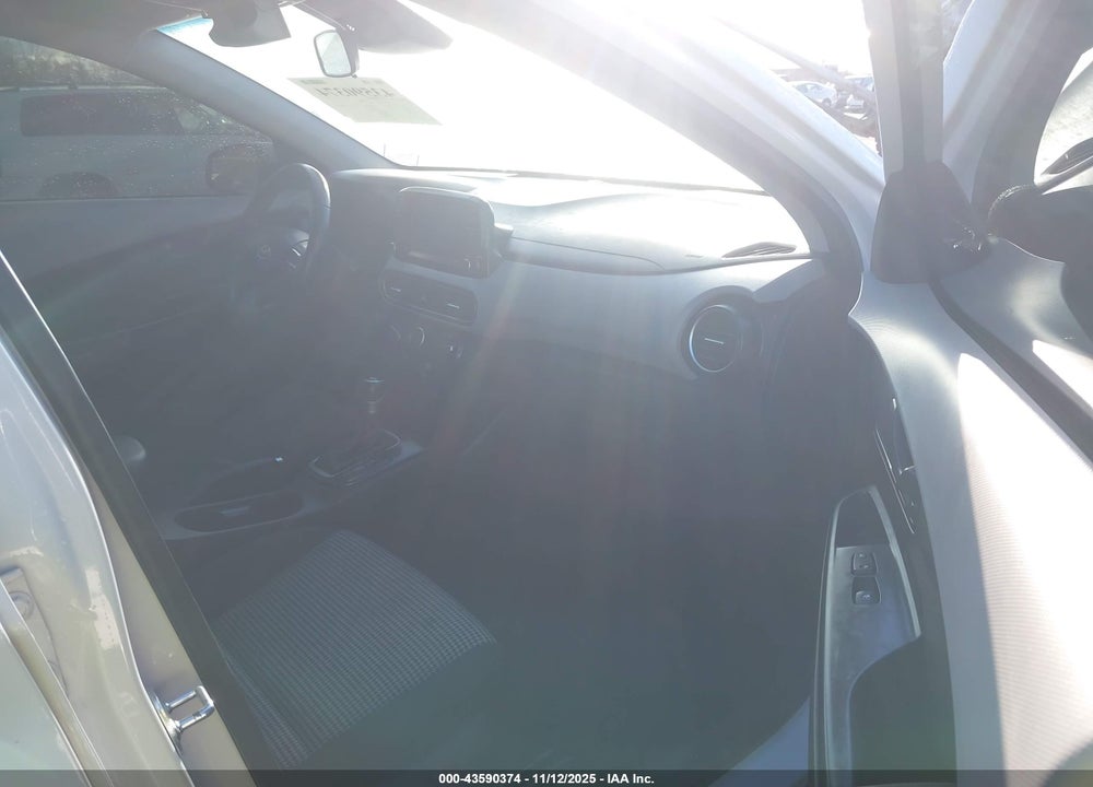 2020 HYUNDAI KONA SEL VIN: KM8K22AA1LU557952
