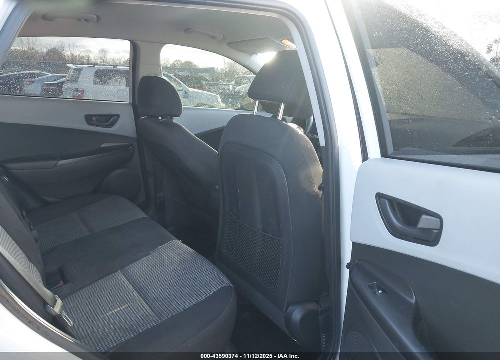 2020 HYUNDAI KONA SEL VIN: KM8K22AA1LU557952