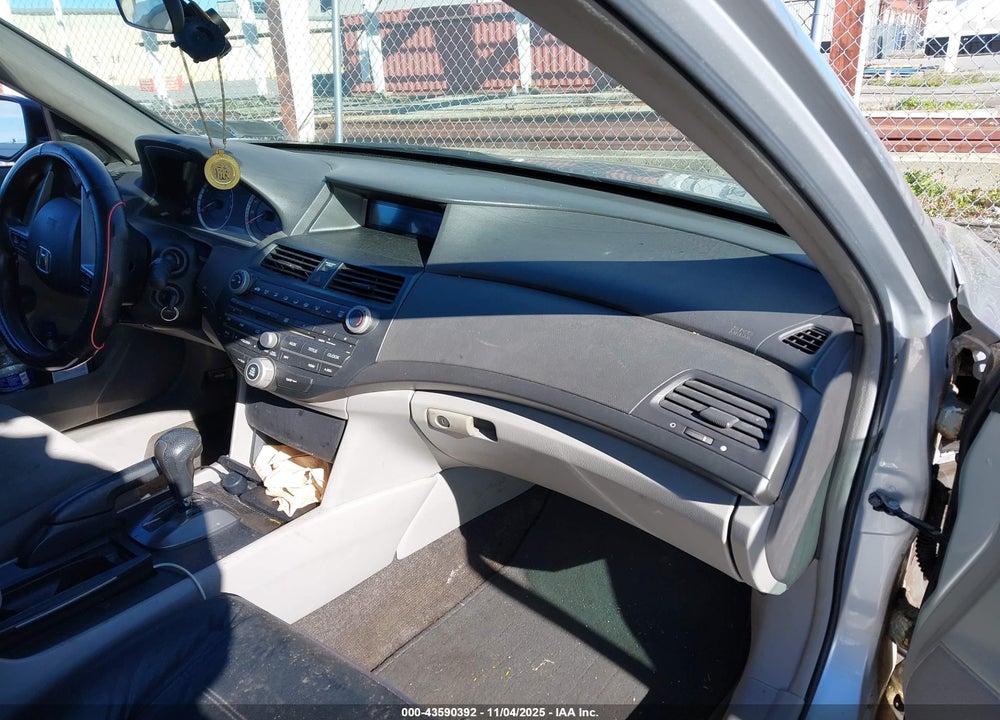 2009 HONDA ACCORD 2.4 LX VIN: 1HGCP26359A062637