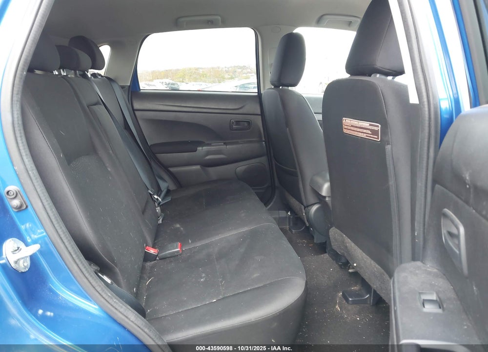 2015 MITSUBISHI OUTLANDER SPORT ES VIN: 4A4AR3AU7FE058141
