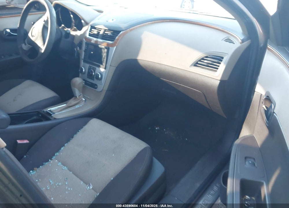 2011 CHEVROLET MALIBU VIN: 1G1ZC5EU8BF195863