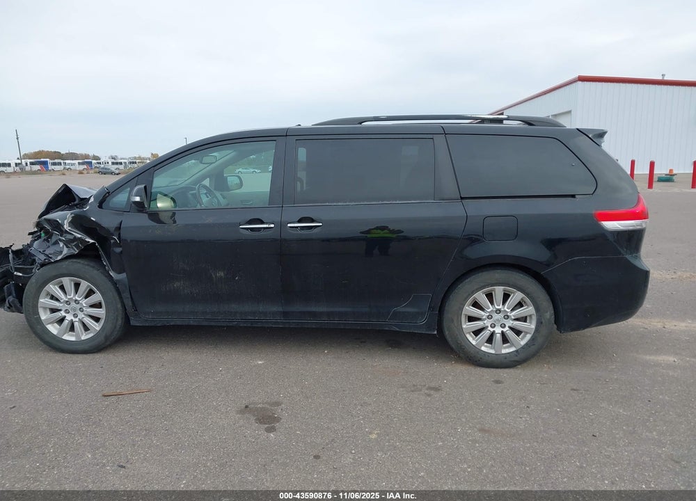 2013 TOYOTA SIENNA LIMITED 7 PASSENGER VIN: 5TDDK3DC9DS066583