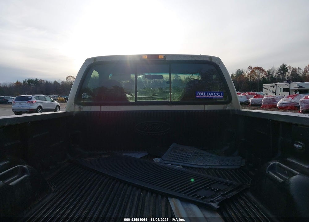 2001 FORD F-250 XL/XLT VIN: 1FTNF21L21EB87741