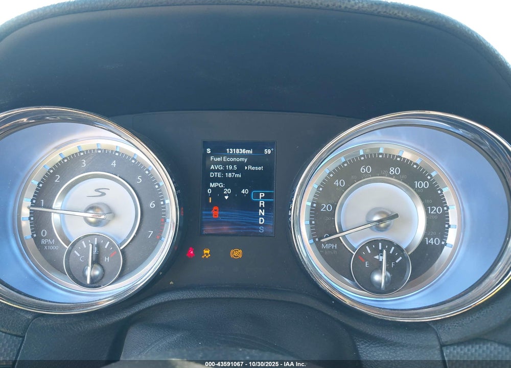 2014 CHRYSLER 300 VIN: 2C3CCAGG5EH353032
