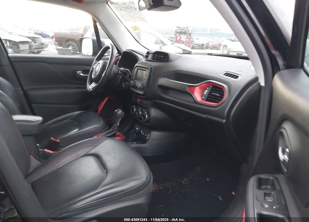 2015 JEEP RENEGADE TRAILHAWK VIN: ZACCJBCT2FPC06080