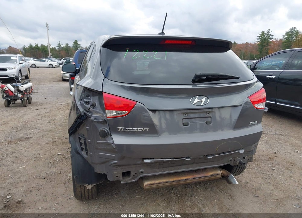 2015 HYUNDAI TUCSON GLS VIN: KM8JTCAF9FU970989