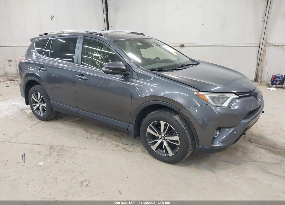2018 TOYOTA RAV4 XLE VIN: JTMRFREV6JJ738265