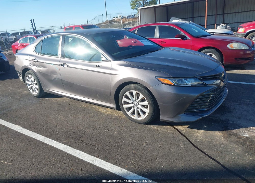 2018 TOYOTA CAMRY LE VIN: 4T1B11HKXJU019274