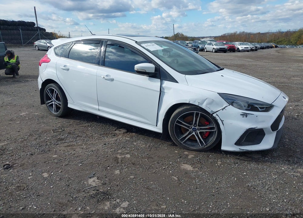 2018 FORD FOCUS VIN: 1FADP3L99JL308914