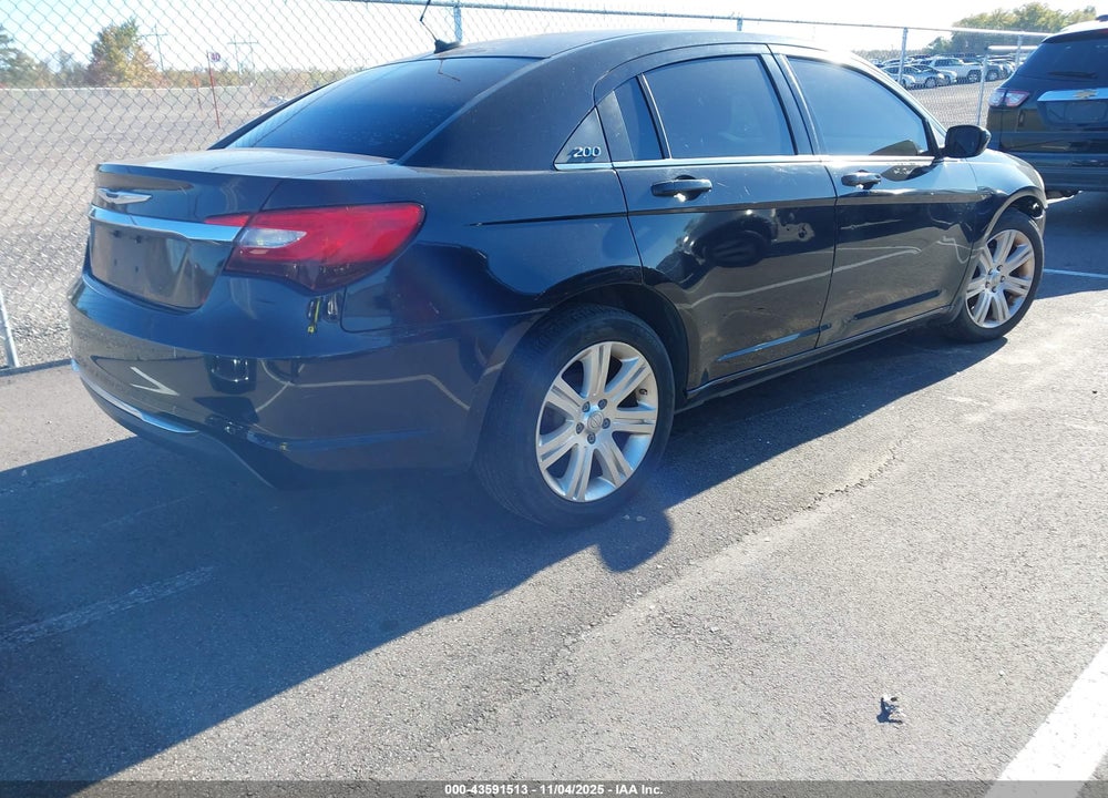 2013 CHRYSLER 200 VIN: 1C3CCBBB8DN512620