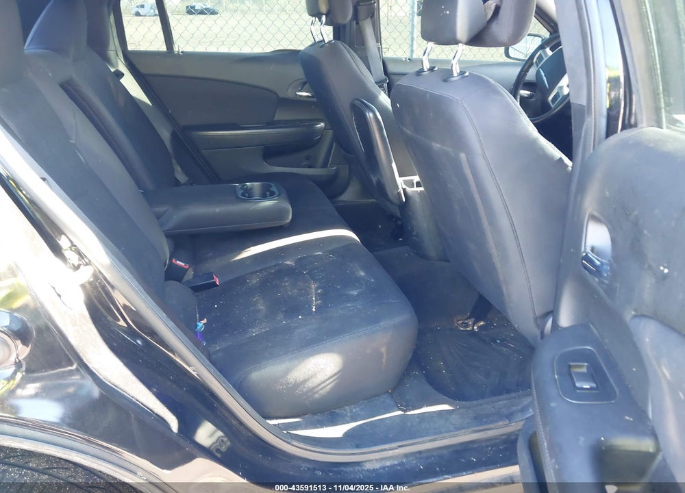 2013 CHRYSLER 200 VIN: 1C3CCBBB8DN512620