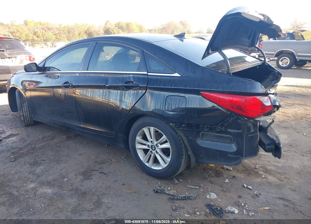 2013 HYUNDAI SONATA VIN: 5NPEB4AC0DH784575