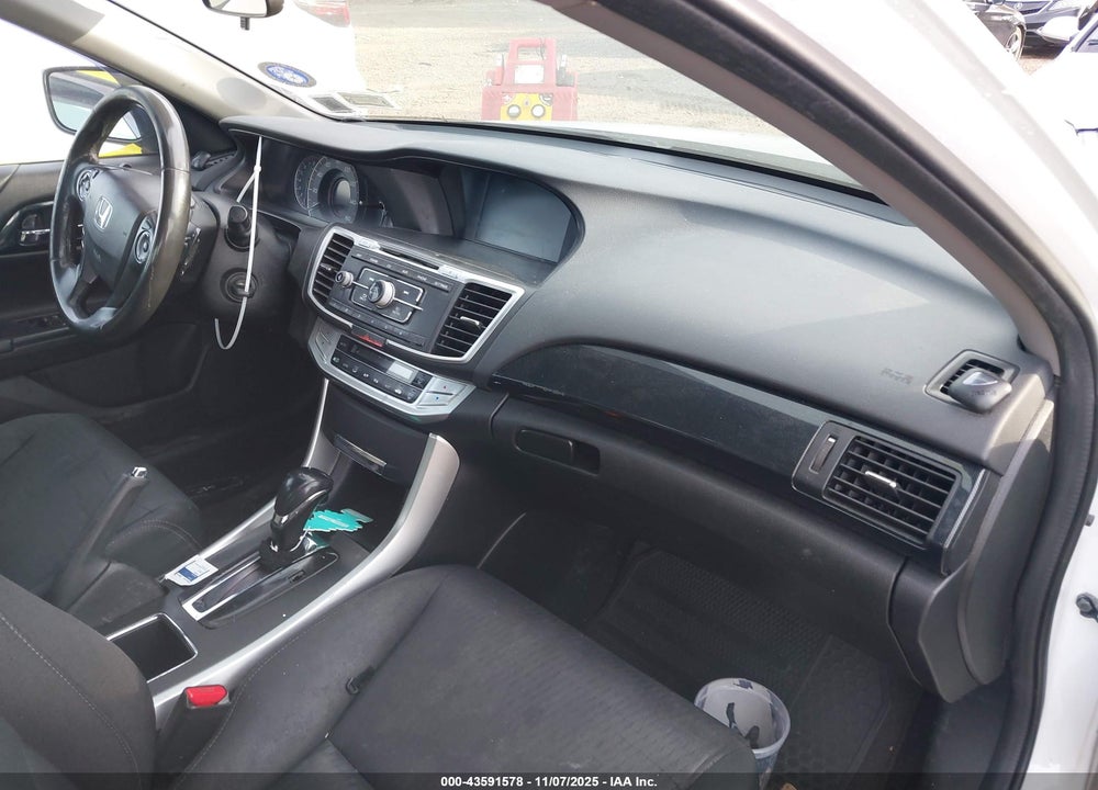 2013 HONDA ACCORD VIN: 1HGCR2F5XDA215310