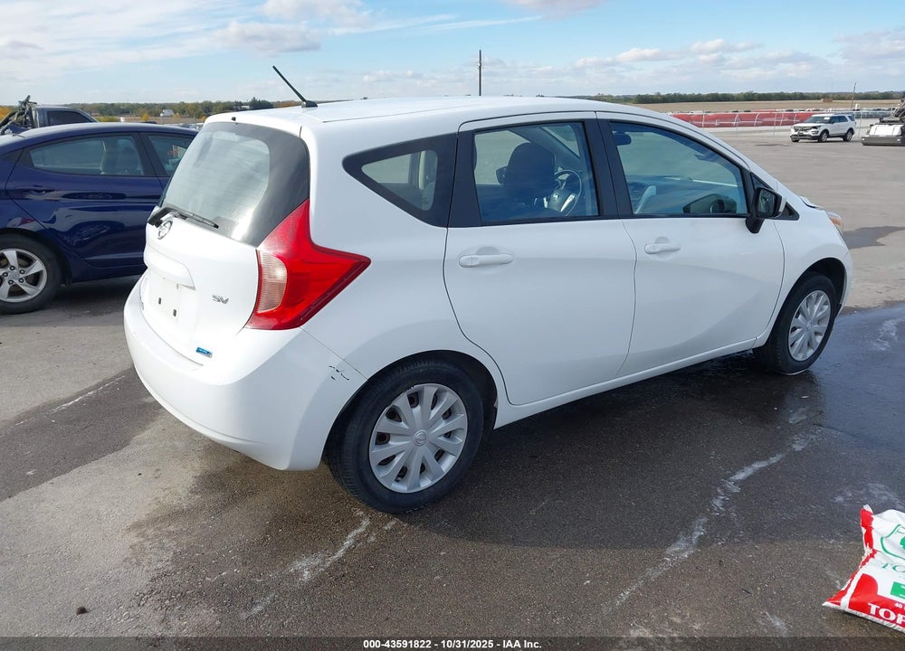 2015 NISSAN VERSA NOTE SV VIN: 3N1CE2CP0FL441001