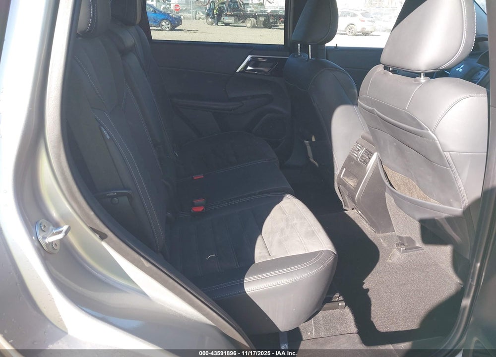 2022 MITSUBISHI OUTLANDER BLACK EDITION S-AWC/SE 2.5 S-AWC/SE LAUNCH EDITION S-AWC VIN: JA4J4UA83NZ065166
