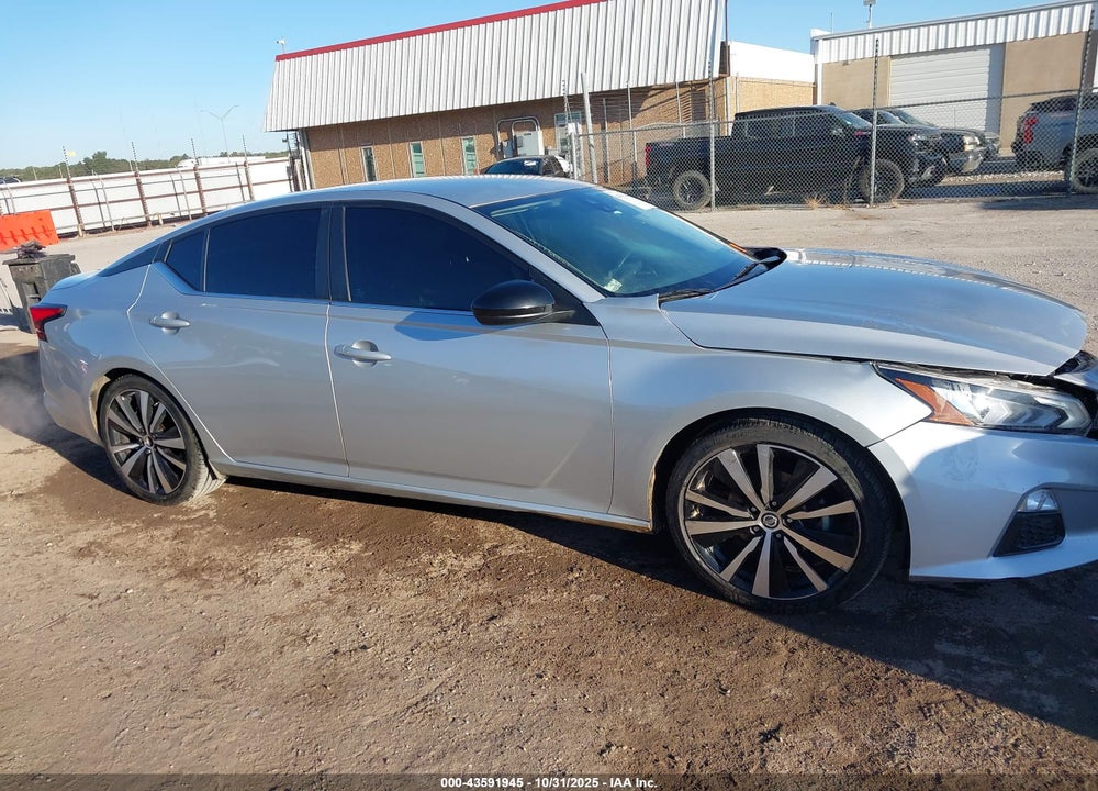 2022 NISSAN ALTIMA SR FWD VIN: 1N4BL4CV1NN407050