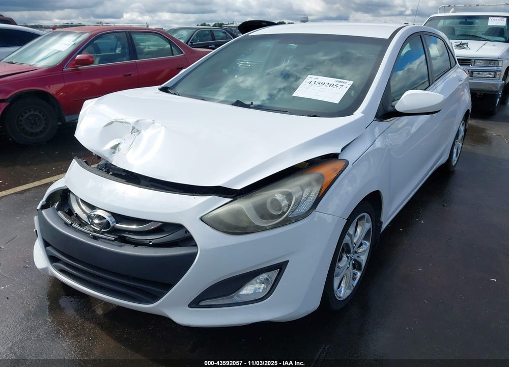 2013 HYUNDAI ELANTRA VIN: KMHD35LE9DU103263